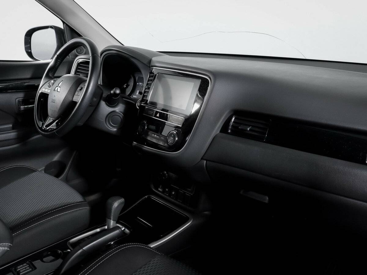 Mitsubishi Outlander б/у, 2019, Вариатор. Фото: #8