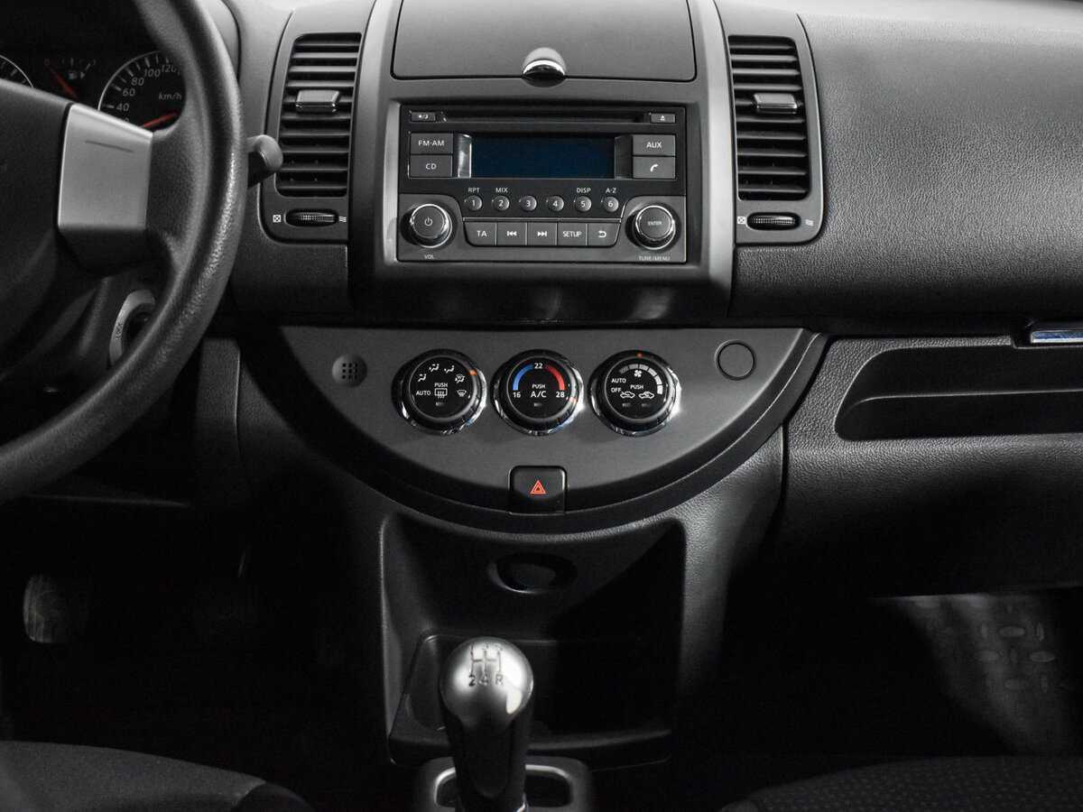 Nissan Note б/у, 2013, Механическая. Фото: #13