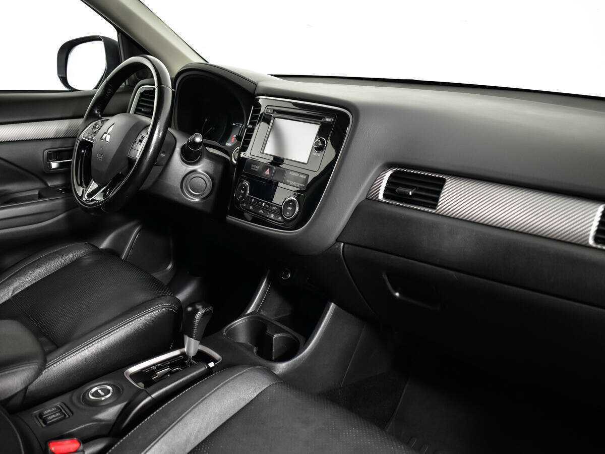Mitsubishi Outlander б/у, 2015, Вариатор. Фото: #8