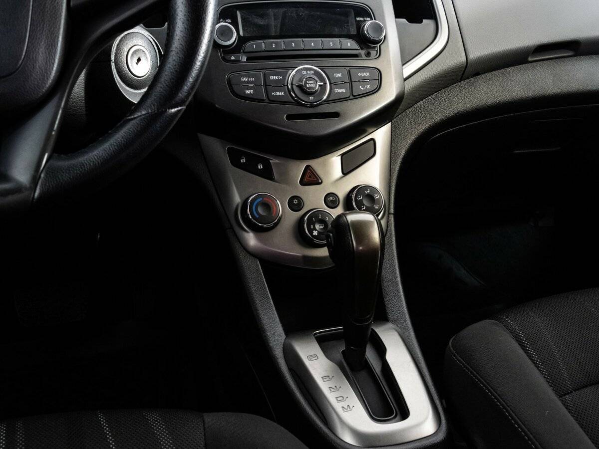 Chevrolet Aveo б/у, 2015, Автоматическая. Фото: #9