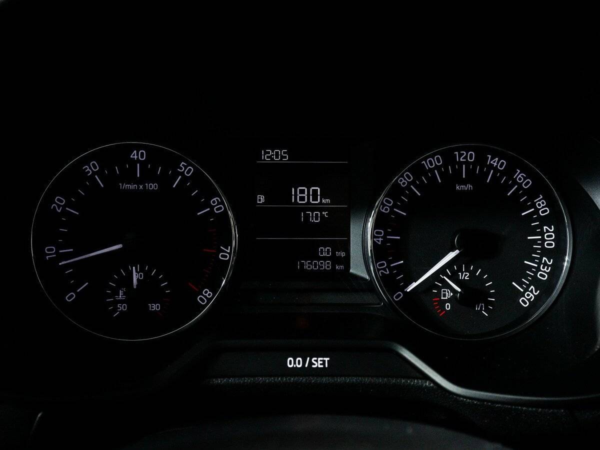 Skoda Octavia б/у, 2014, Механическая. Фото: #10