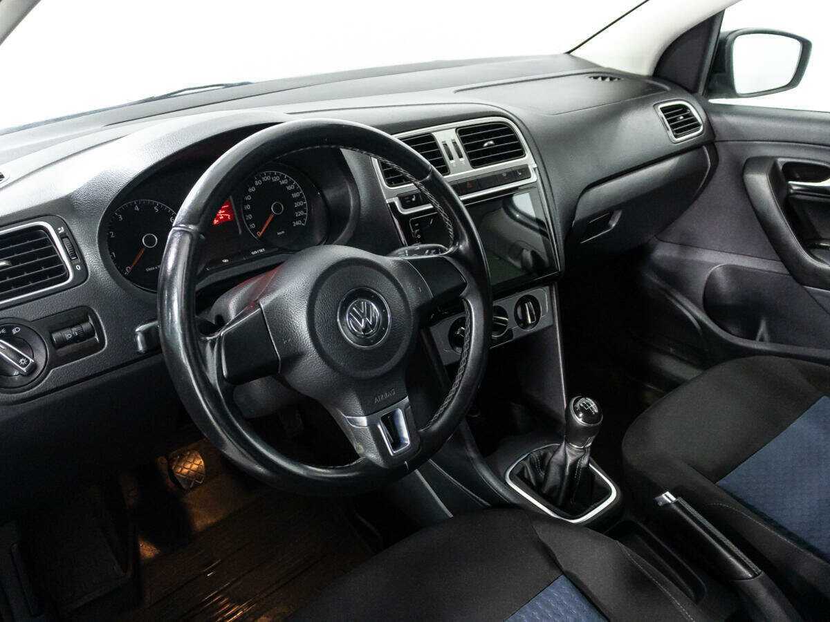 Volkswagen Polo б/у, 2013, Механическая. Фото: #10