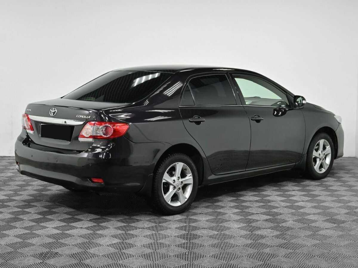 Toyota Corolla б/у, 2013, Автоматическая. Фото: #1