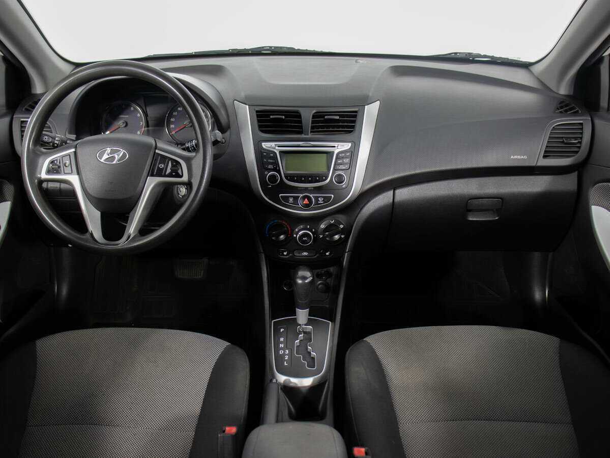 Hyundai Solaris б/у, 2014, Автоматическая. Фото: #12