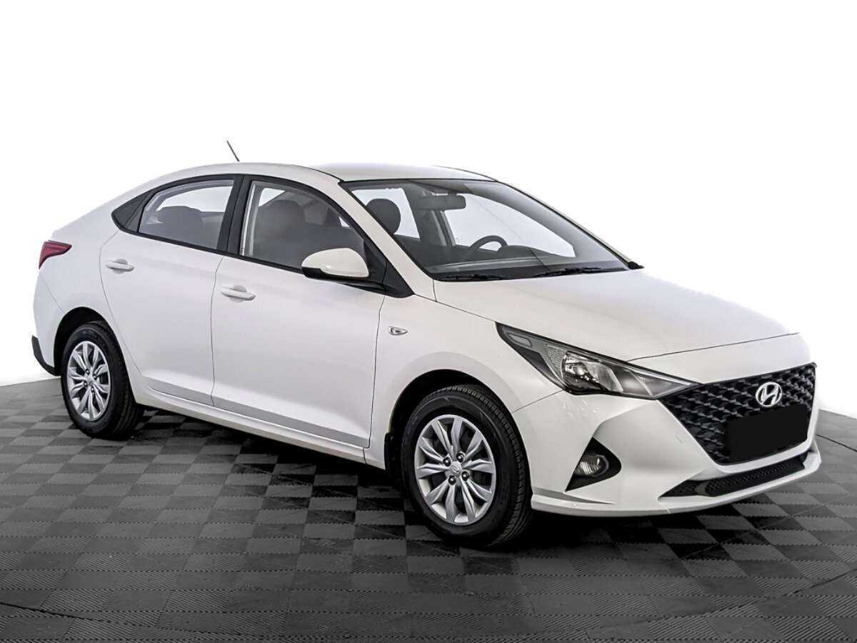 Hyundai Solaris б/у, 2022, Автоматическая. Фото: #2