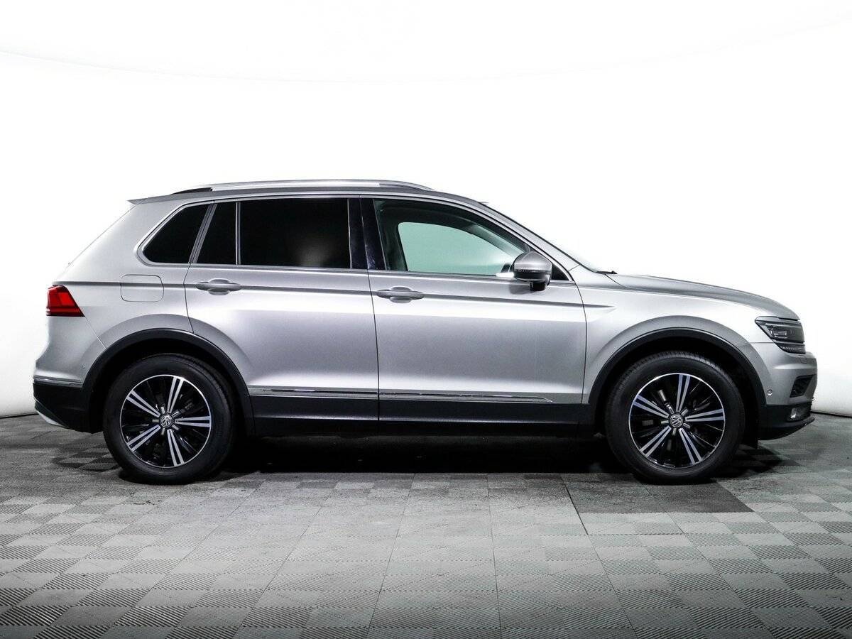 Volkswagen Tiguan б/у, 2017, Роботизированная. Фото: #3