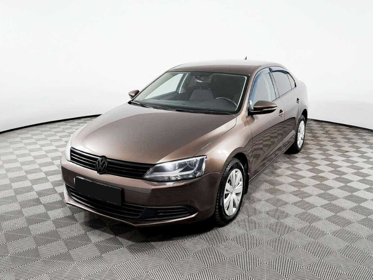 Volkswagen Jetta б/у, 2013, Механическая. Посмотреть фото