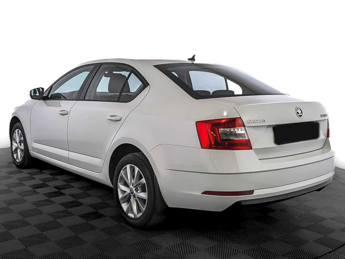 Skoda Octavia б/у, 2019, Механическая. Фото: #6