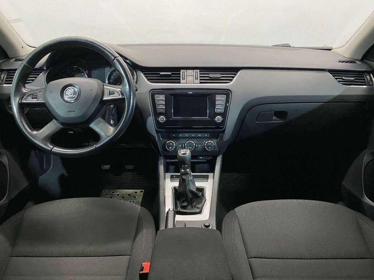 Skoda Octavia б/у, 2013, Механическая. Фото: #10