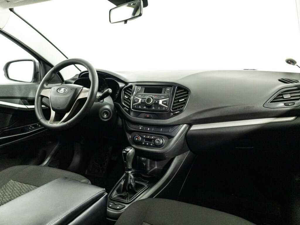 Lada (ВАЗ) Vesta б/у, 2017, Механическая. Фото: #8