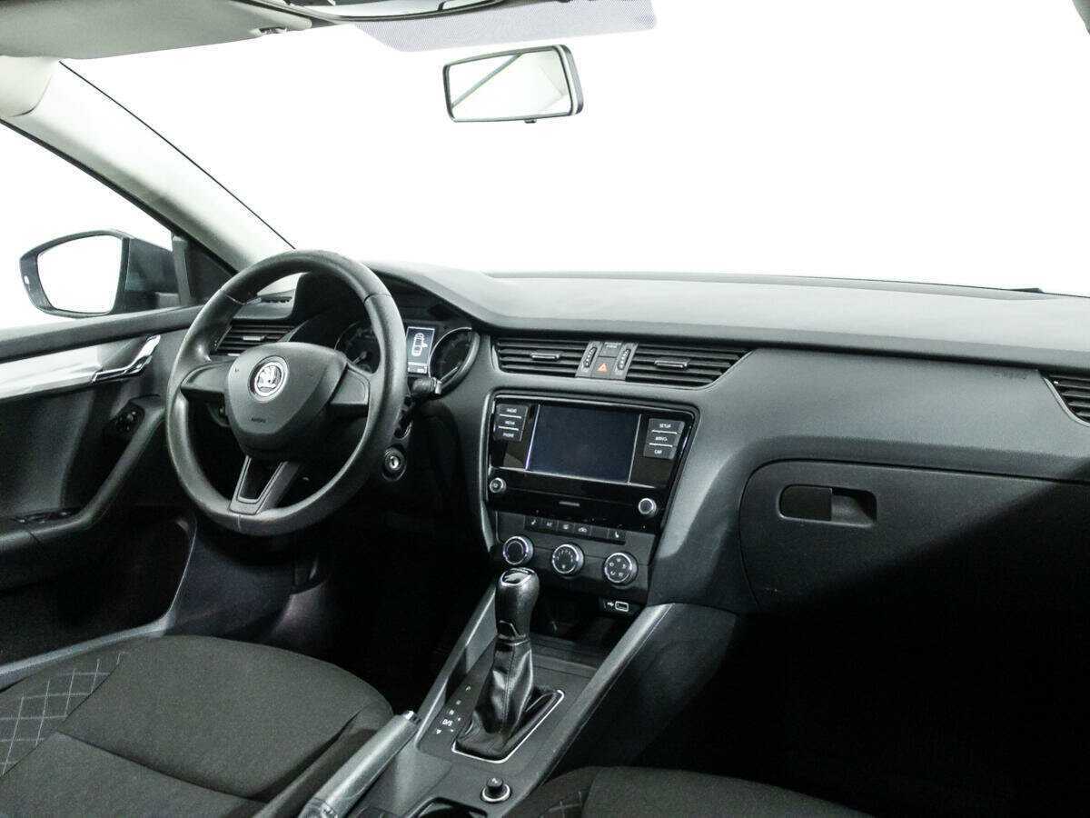 Skoda Octavia б/у, 2018, Автоматическая. Фото: #8