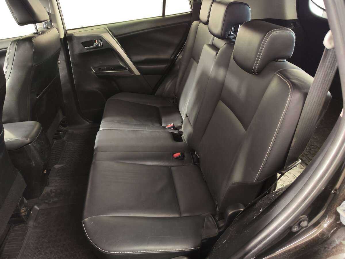Toyota RAV4 б/у, 2015, Автоматическая. Фото: #6