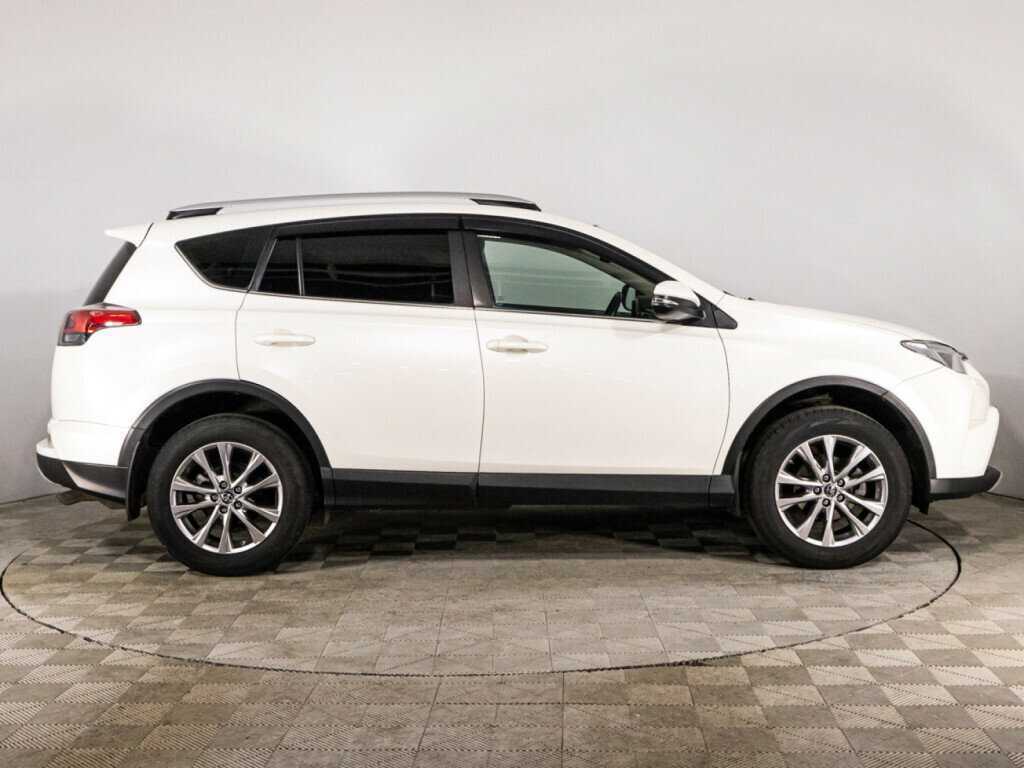Toyota RAV4 б/у, 2017, Автоматическая. Фото: #3