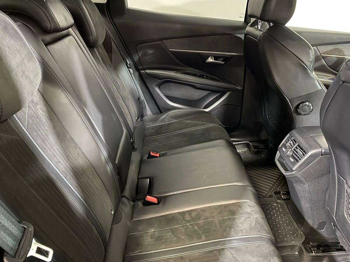Peugeot 3008 б/у, 2018, Автоматическая. Фото: #10