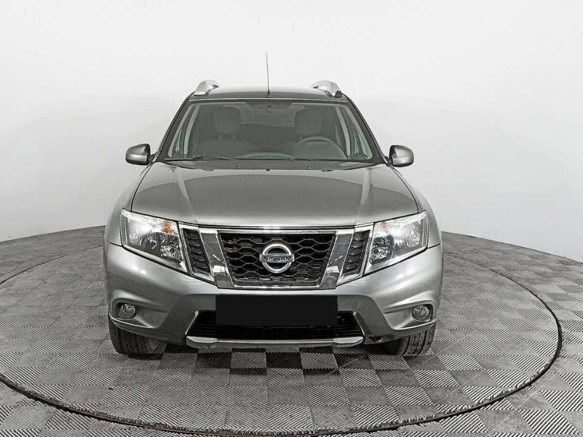 Nissan Terrano б/у, 2016, Механическая. Фото: #1