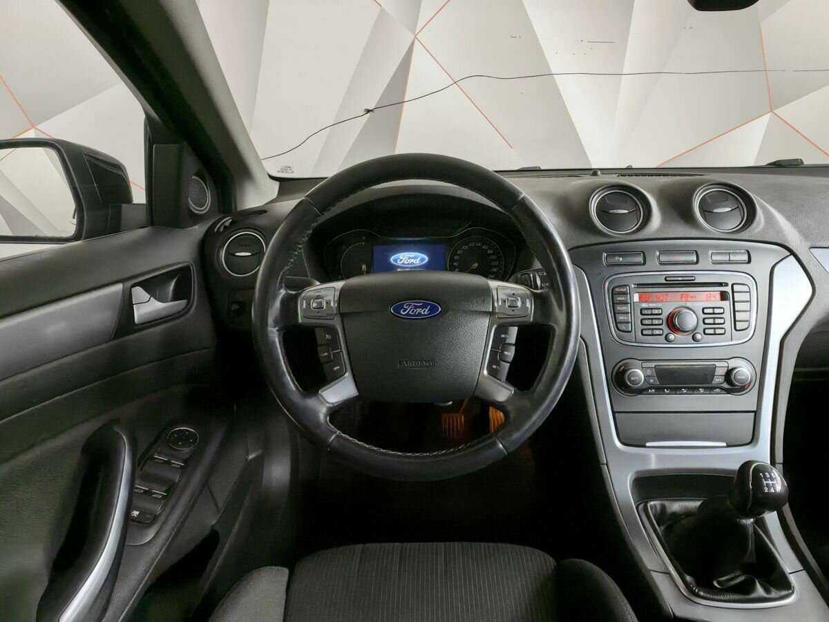 Ford Mondeo б/у, 2014, Механическая. Фото: #14
