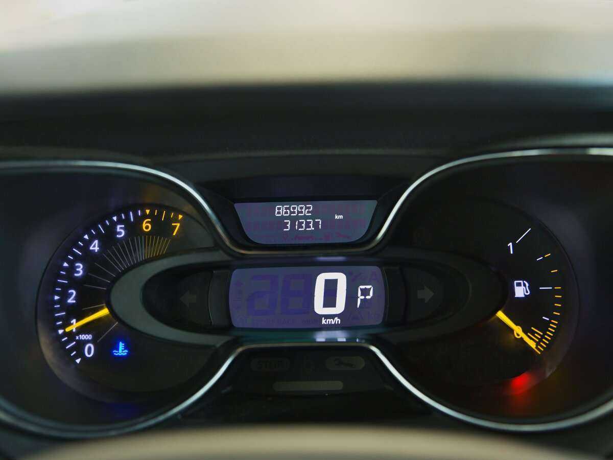 Renault Kaptur б/у, 2016, Вариатор. Фото: #10