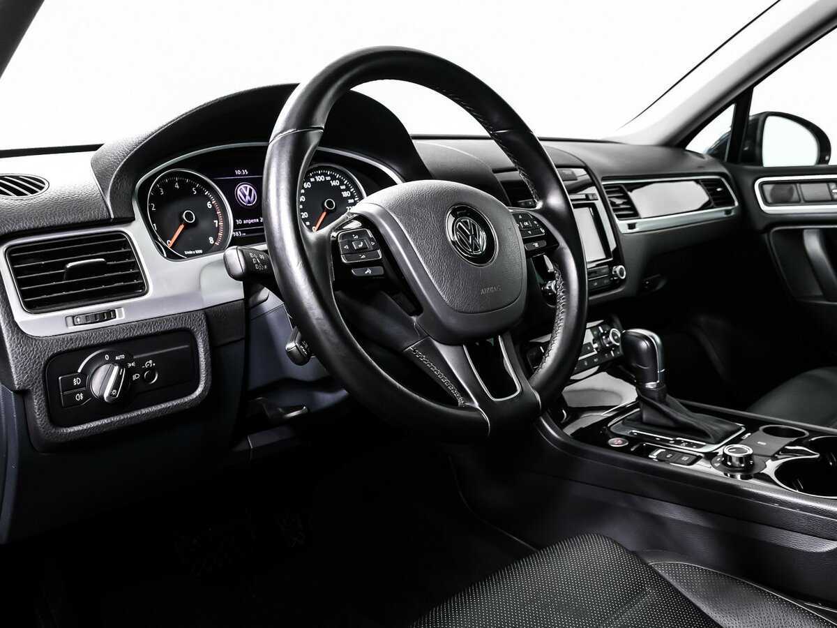 Volkswagen Touareg б/у, 2014, Автоматическая. Фото: #12