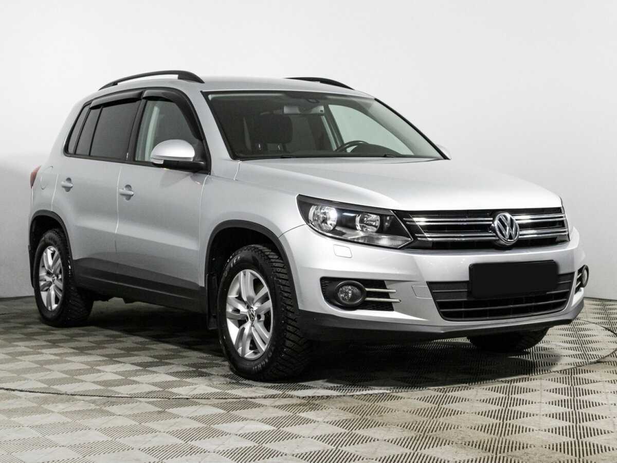 Volkswagen Tiguan б/у, 2015, Роботизированная. Фото: #2