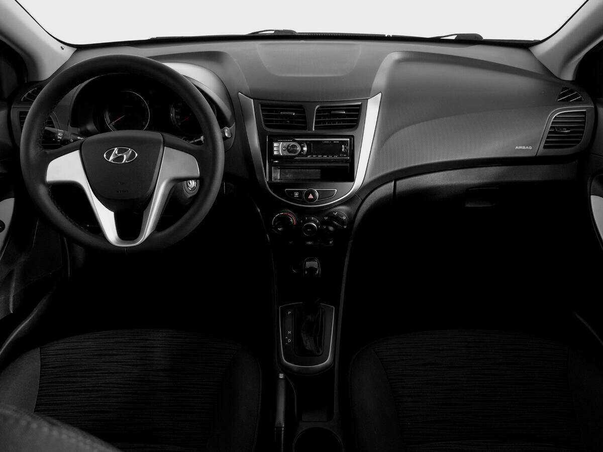 Hyundai Solaris б/у, 2015, Автоматическая. Фото: #11