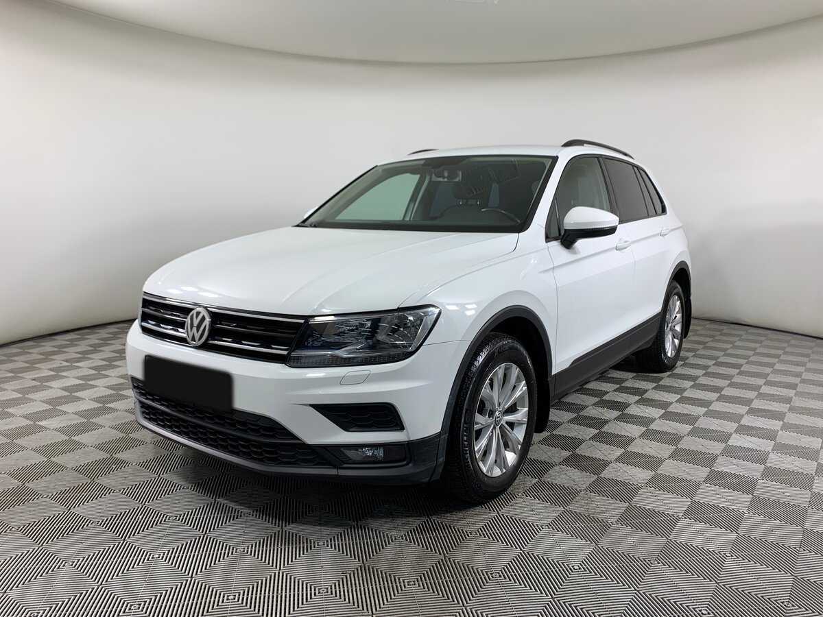 Volkswagen Tiguan б/у, 2018, Роботизированная. Посмотреть фото