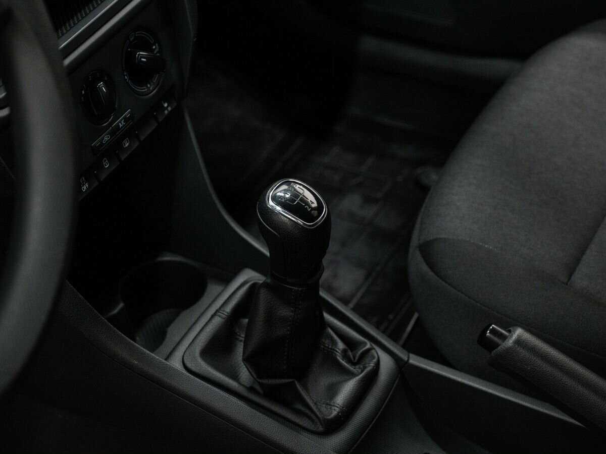 Skoda Rapid б/у, 2017, Механическая. Фото: #17