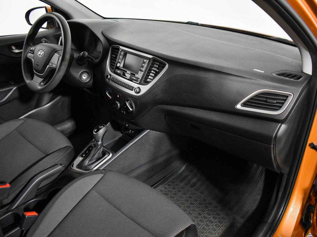 Hyundai Solaris б/у, 2017, Автоматическая. Фото: #11