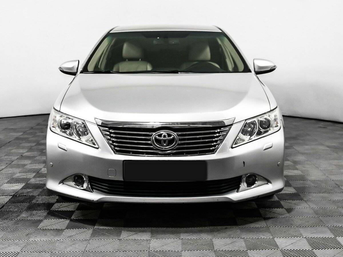 Toyota Camry б/у, 2012, Автоматическая. Фото: #1