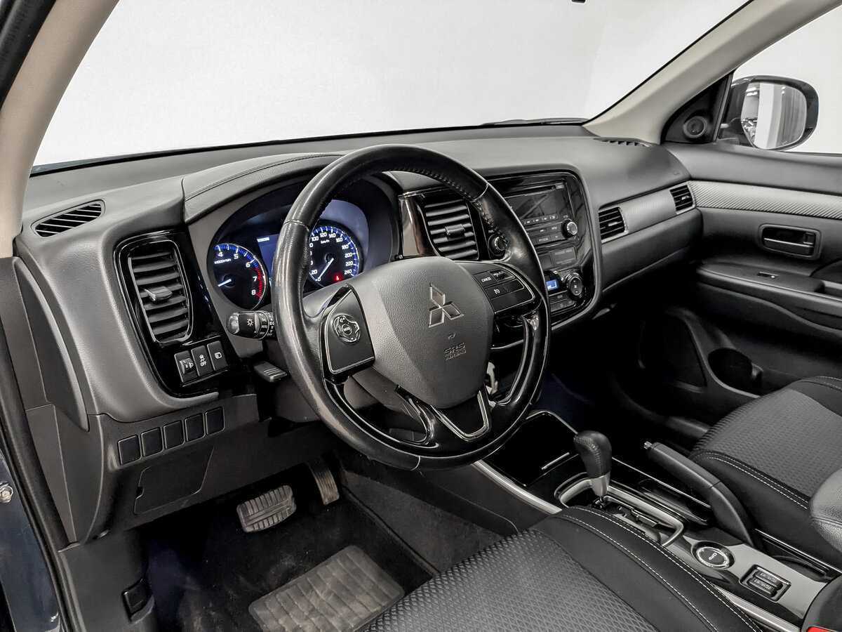 Mitsubishi Outlander б/у, 2017, Вариатор. Фото: #15