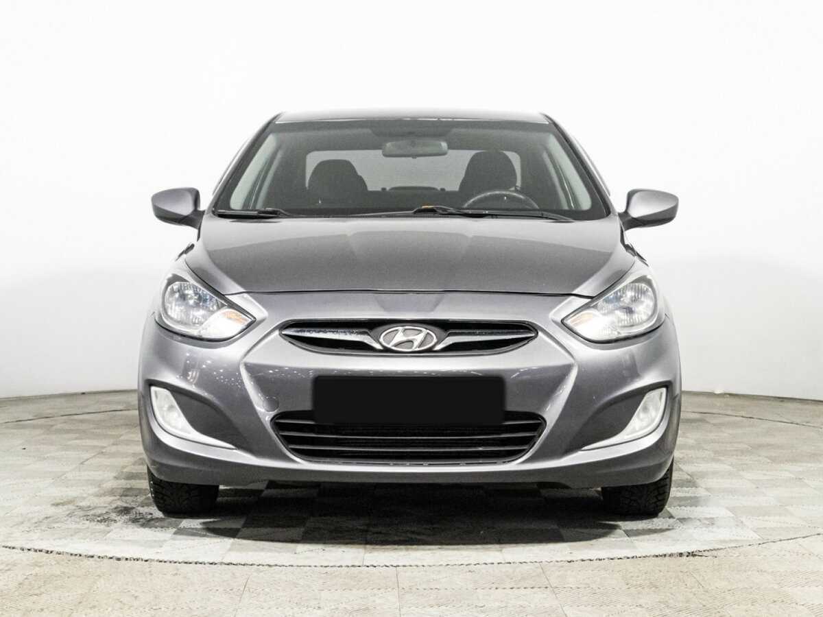 Hyundai Solaris б/у, 2013, Механическая. Фото: #1