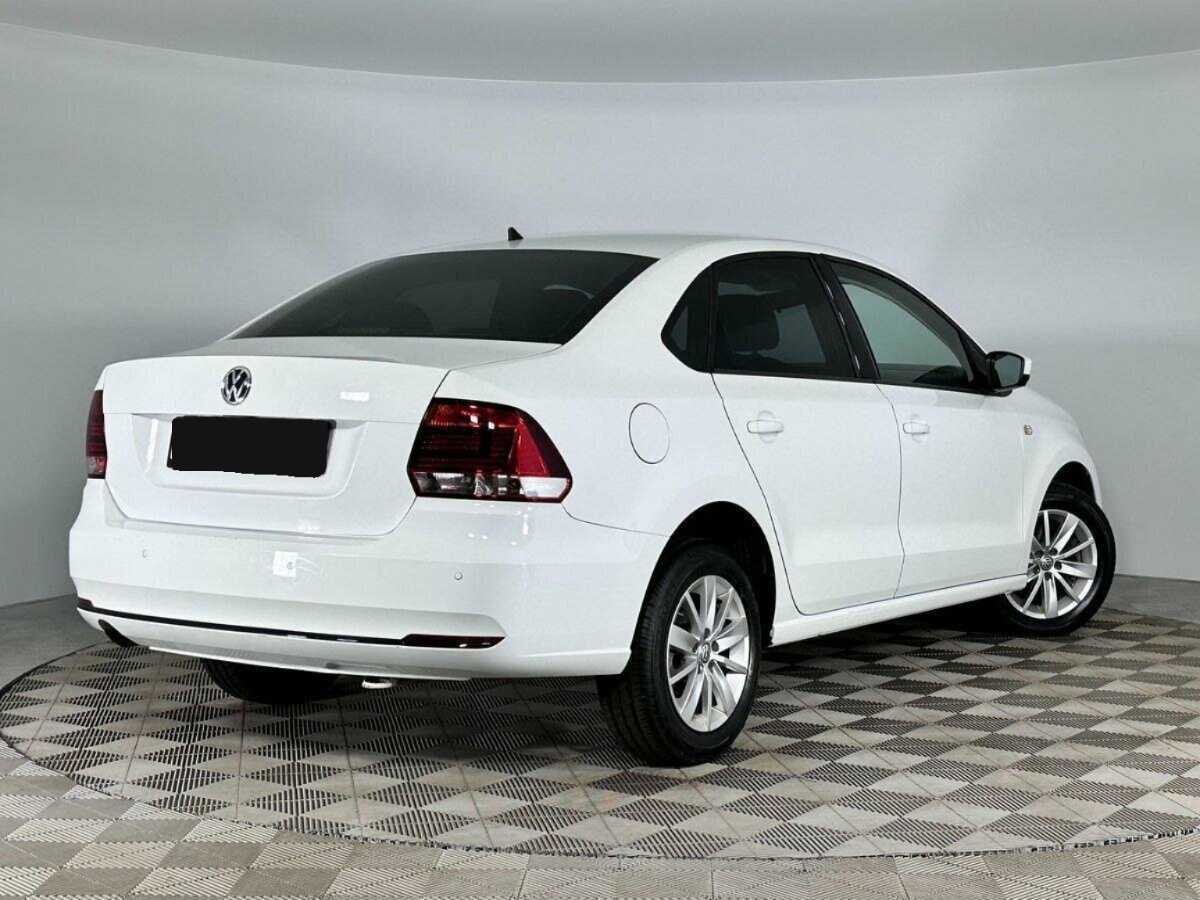 Volkswagen Polo б/у, 2016, Автоматическая. Фото: #1