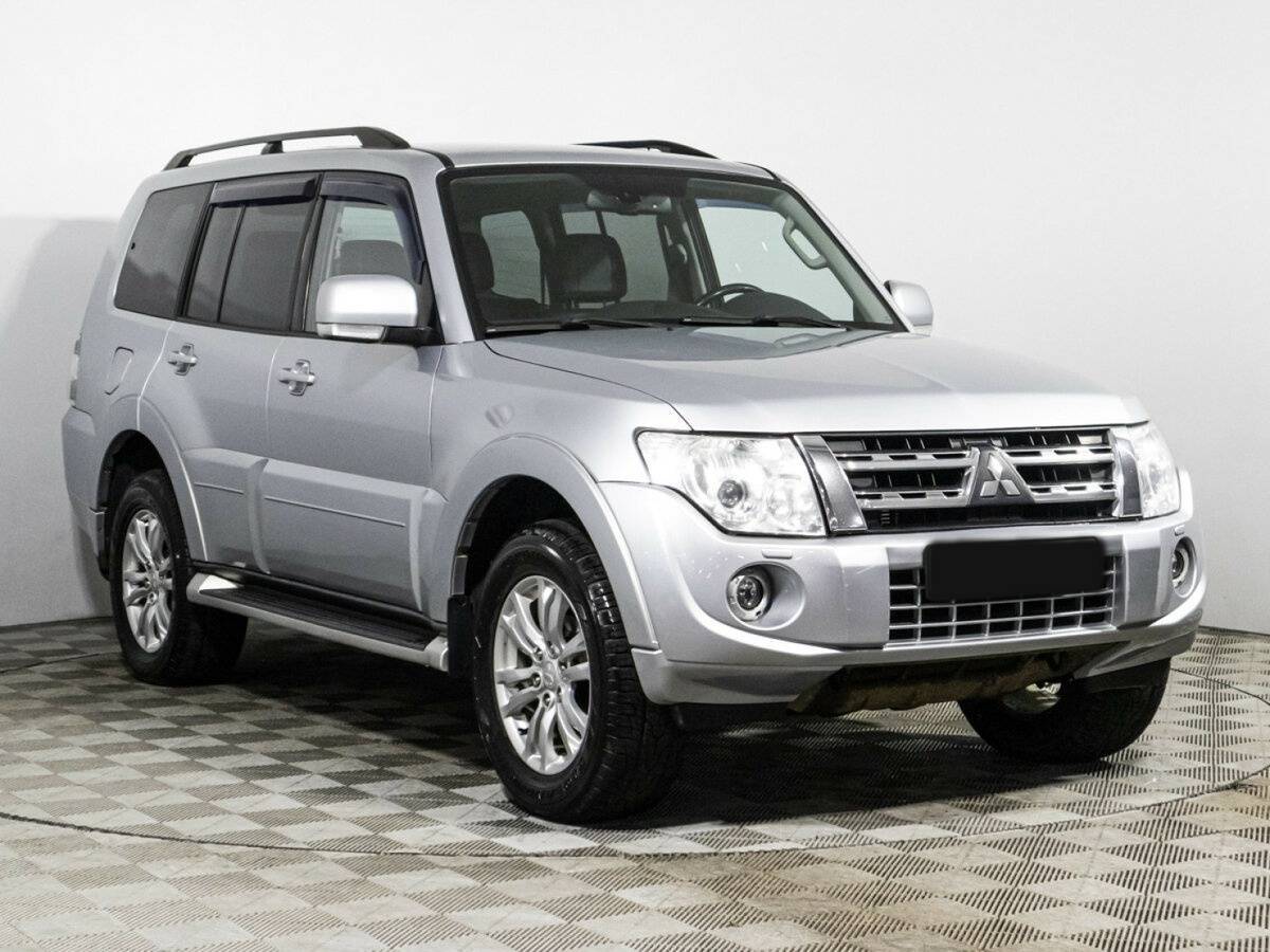 Mitsubishi Pajero б/у, 2012, Автоматическая. Фото: #2