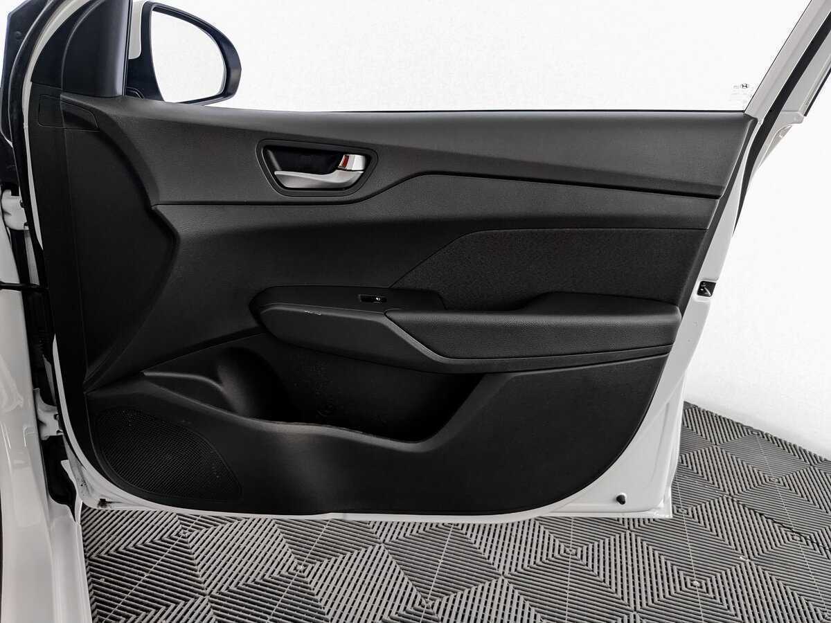 Hyundai Solaris б/у, 2022, Автоматическая. Фото: #19
