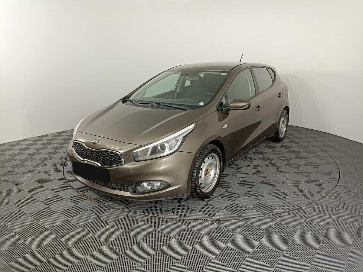 Kia Ceed б/у, 2012, Механическая. Фото: #0