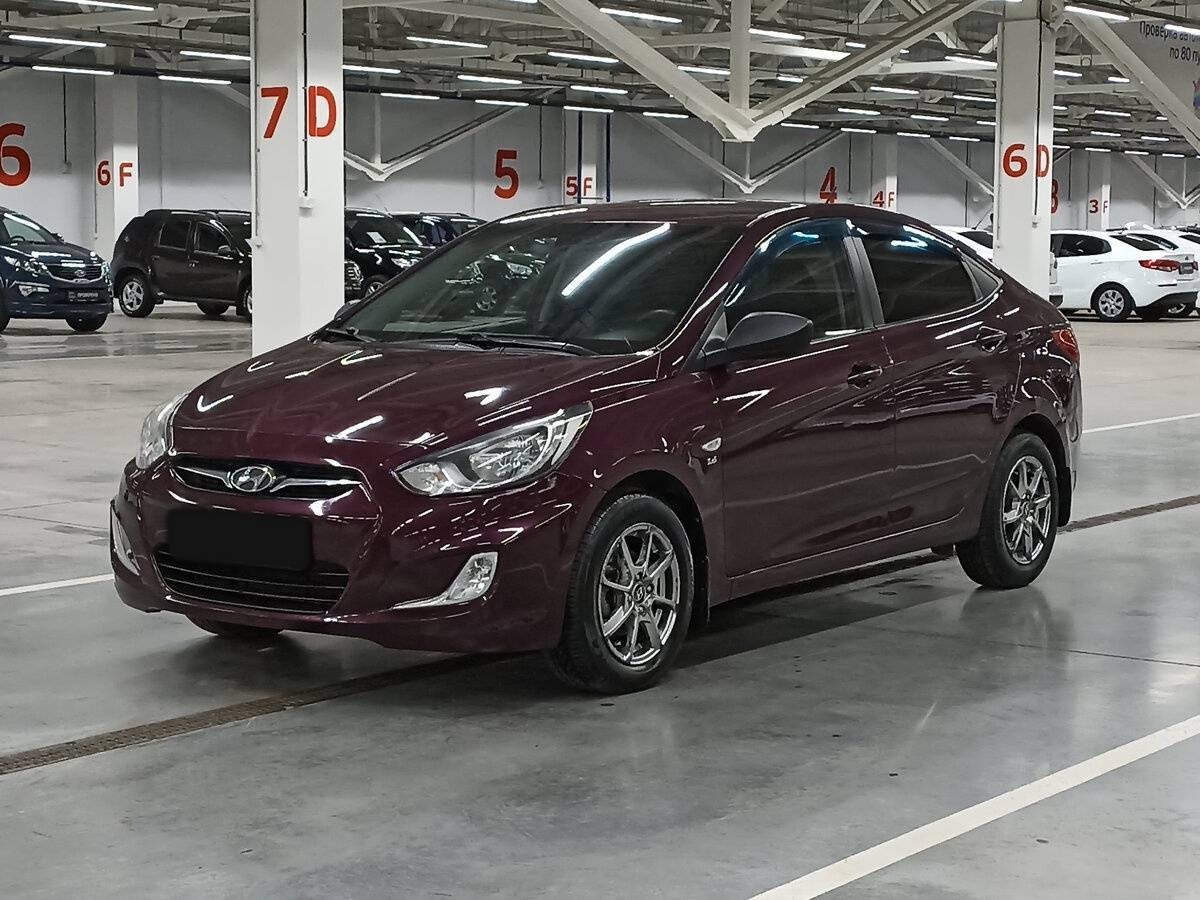 Hyundai Solaris б/у, 2013, Механическая. Посмотреть фото