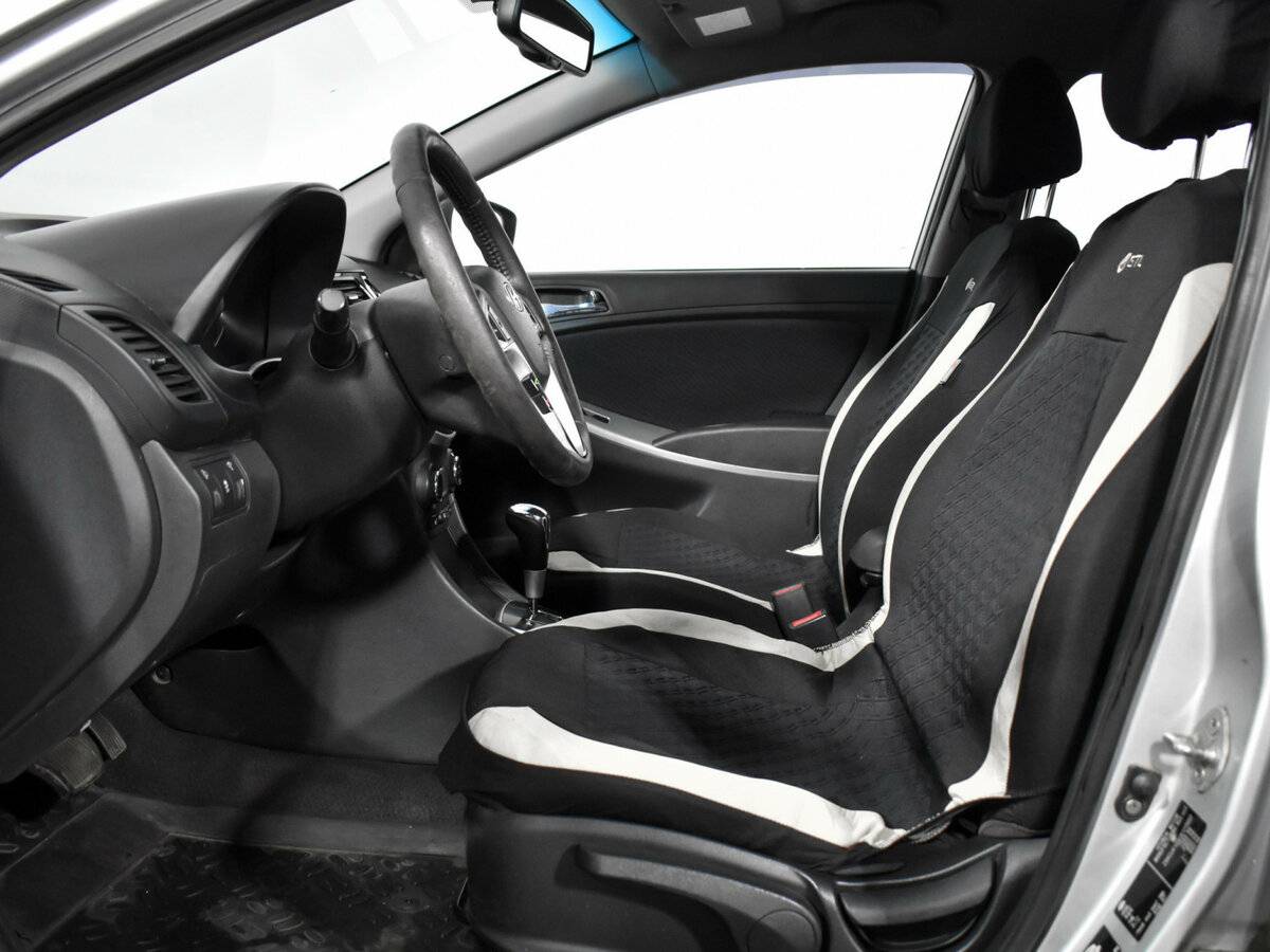 Hyundai Solaris б/у, 2012, Автоматическая. Фото: #11
