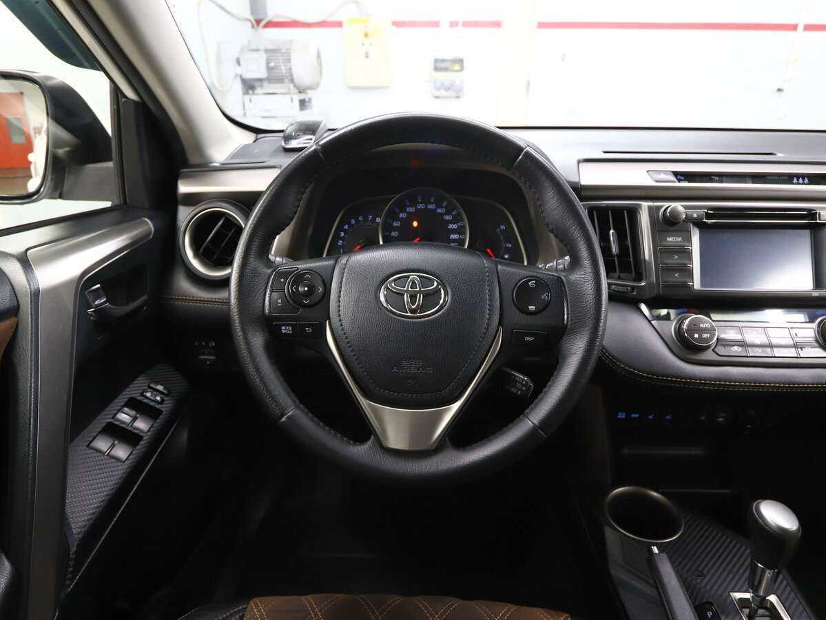 Toyota RAV4 б/у, 2014, Автоматическая. Фото: #13