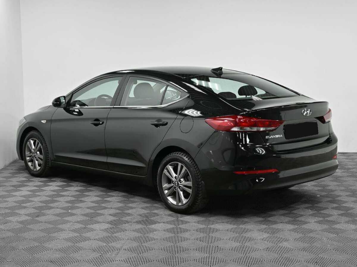 Hyundai Elantra б/у, 2017, Автоматическая. Фото: #3