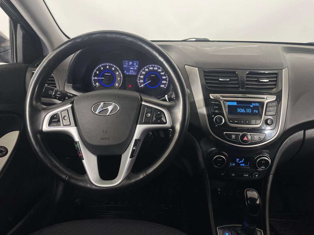 Hyundai Solaris б/у, 2016, Автоматическая. Фото: #9