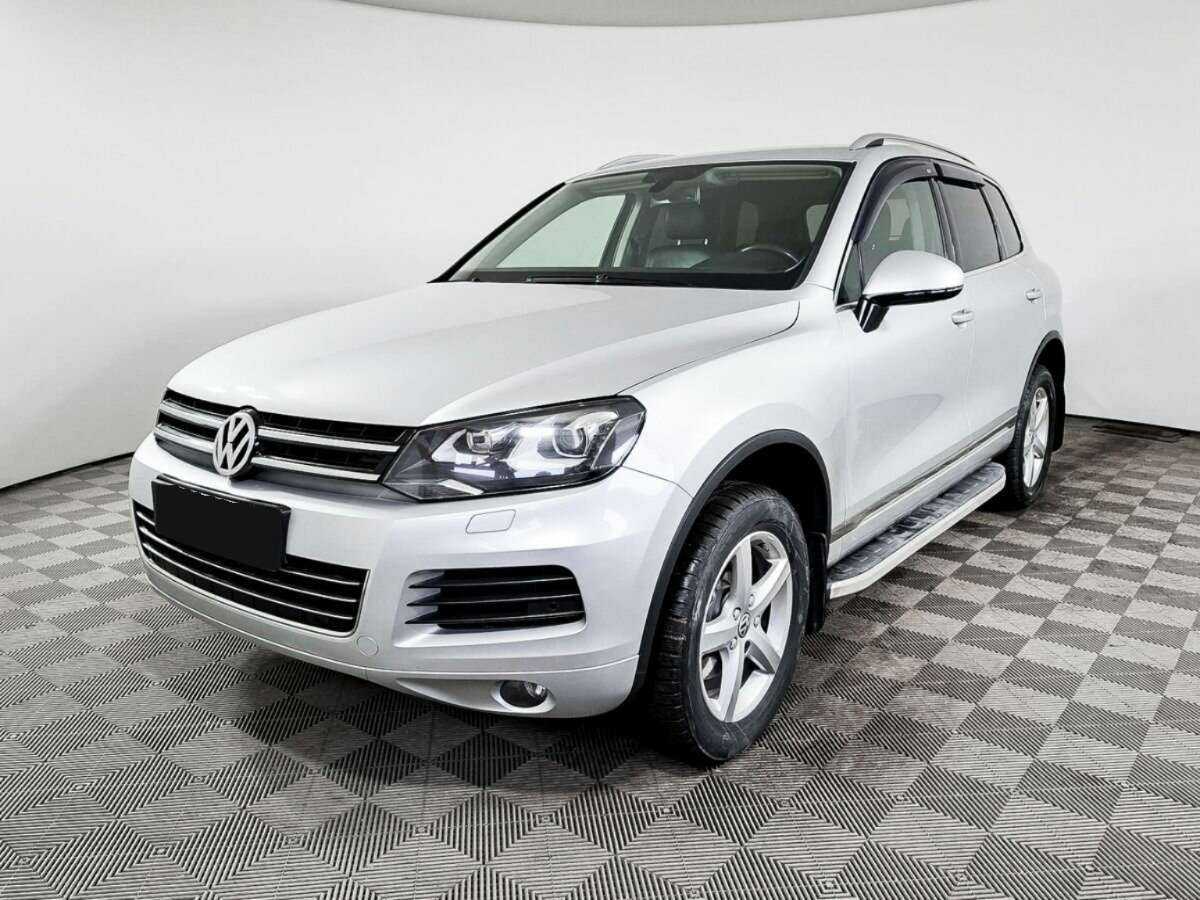 Volkswagen Touareg б/у, 2012, Автоматическая. Фото: #0