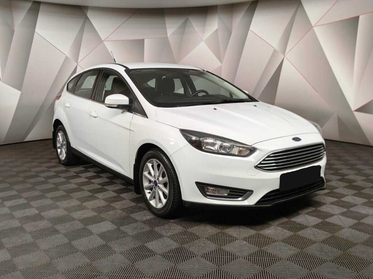 Ford Focus б/у, 2017, Автоматическая. Фото: #2