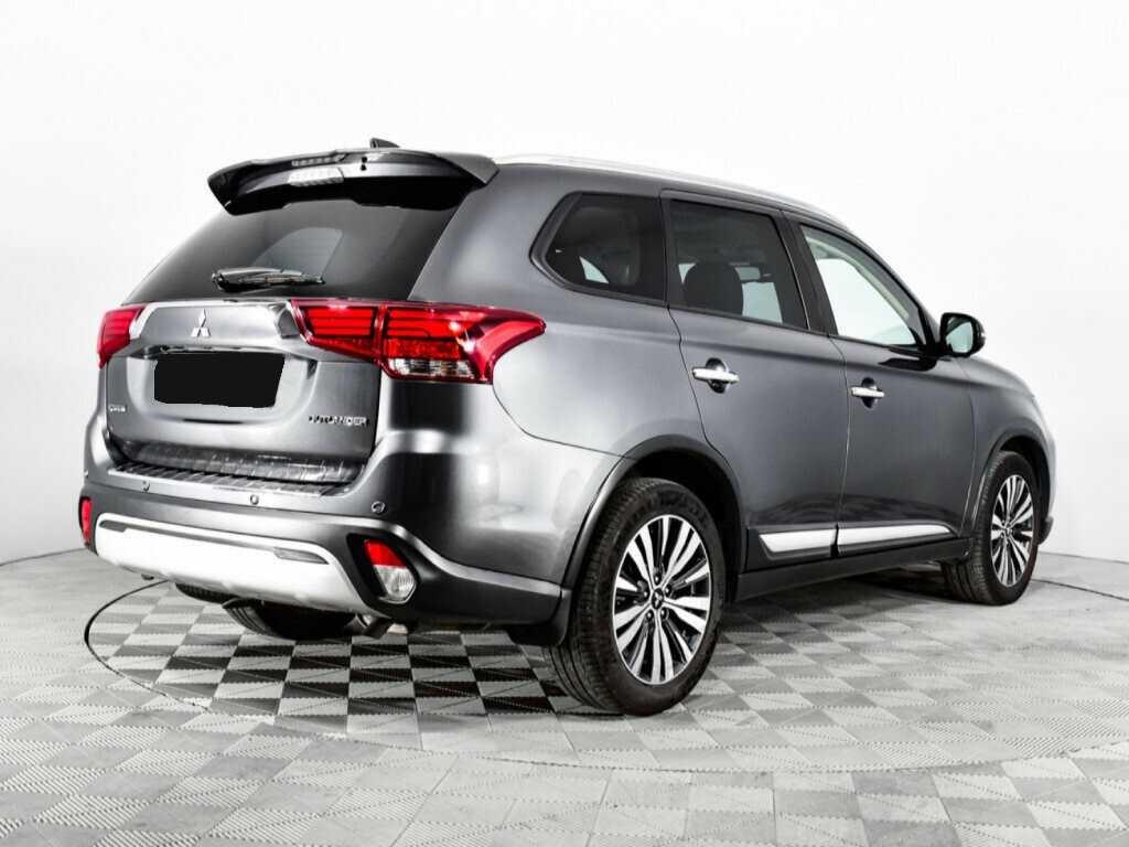 Mitsubishi Outlander б/у, 2018, Вариатор. Фото: #4