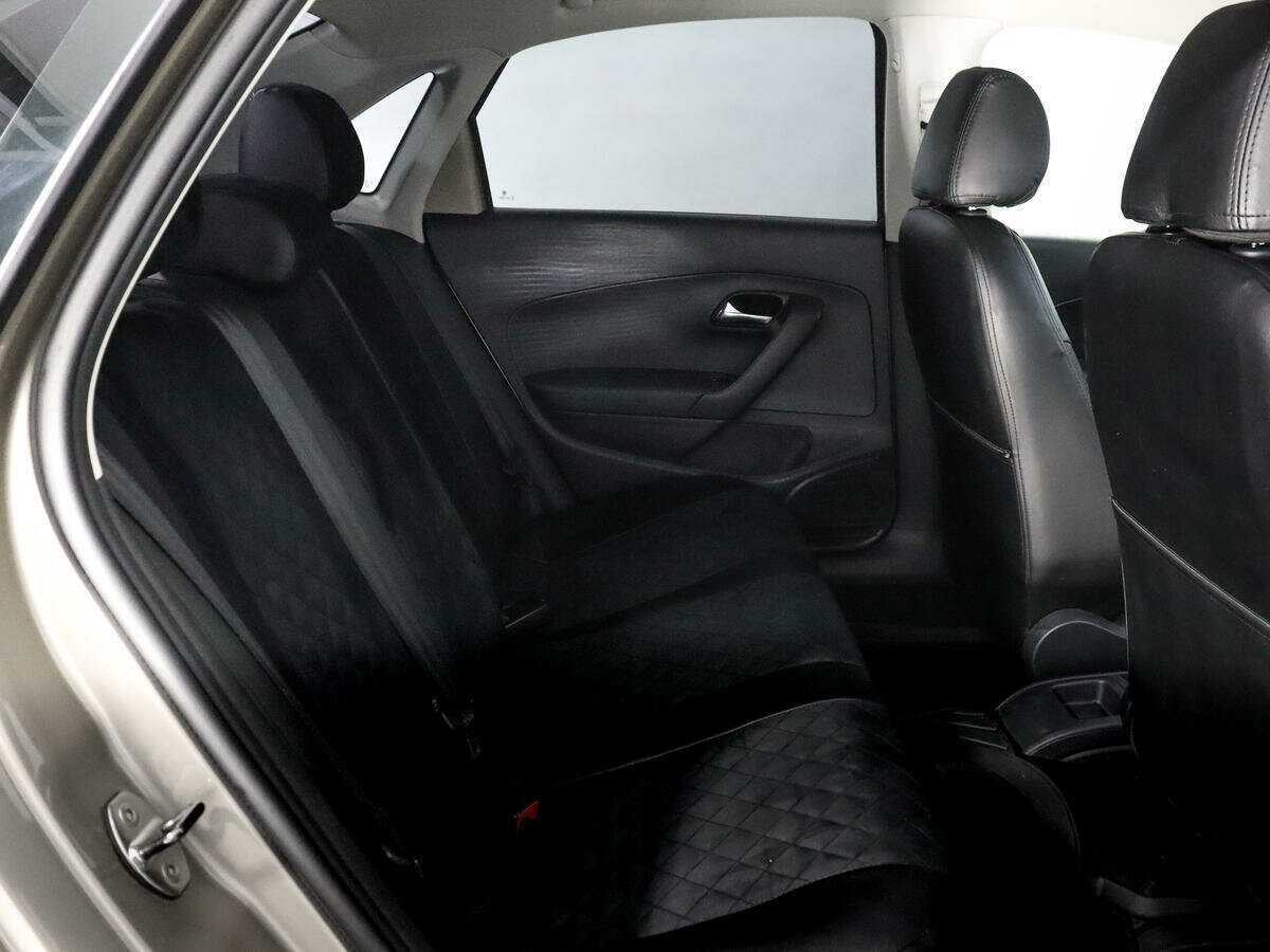 Volkswagen Polo б/у, 2016, Автоматическая. Фото: #11