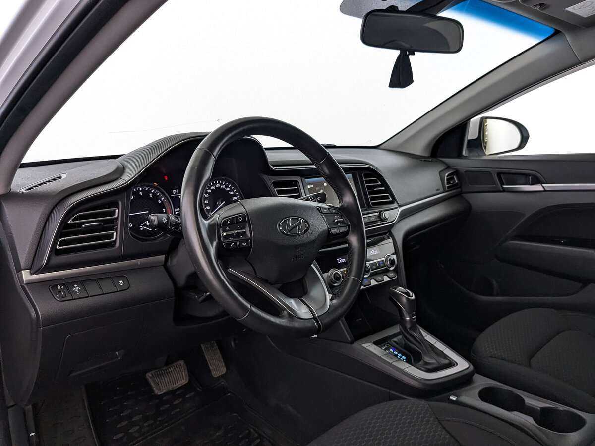 Hyundai Elantra б/у, 2020, Автоматическая. Фото: #10