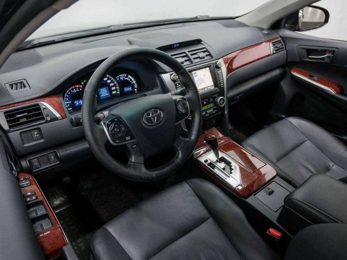 Toyota Camry б/у, 2014, Автоматическая. Фото: #13