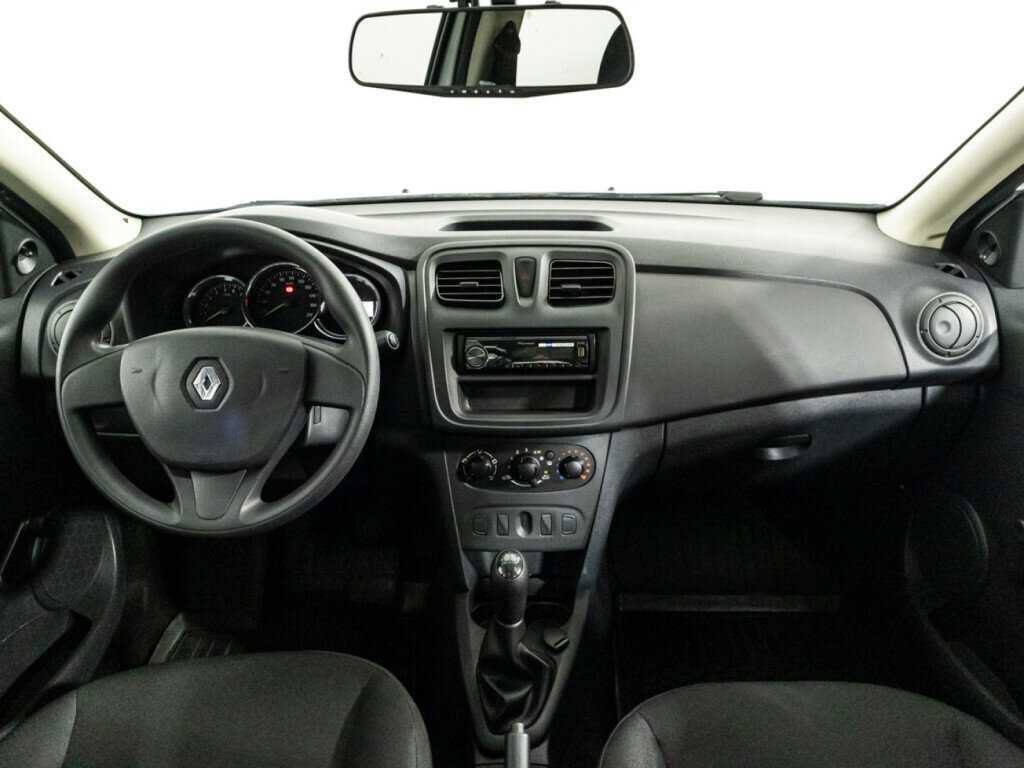 Renault Sandero б/у, 2016, Механическая. Фото: #12