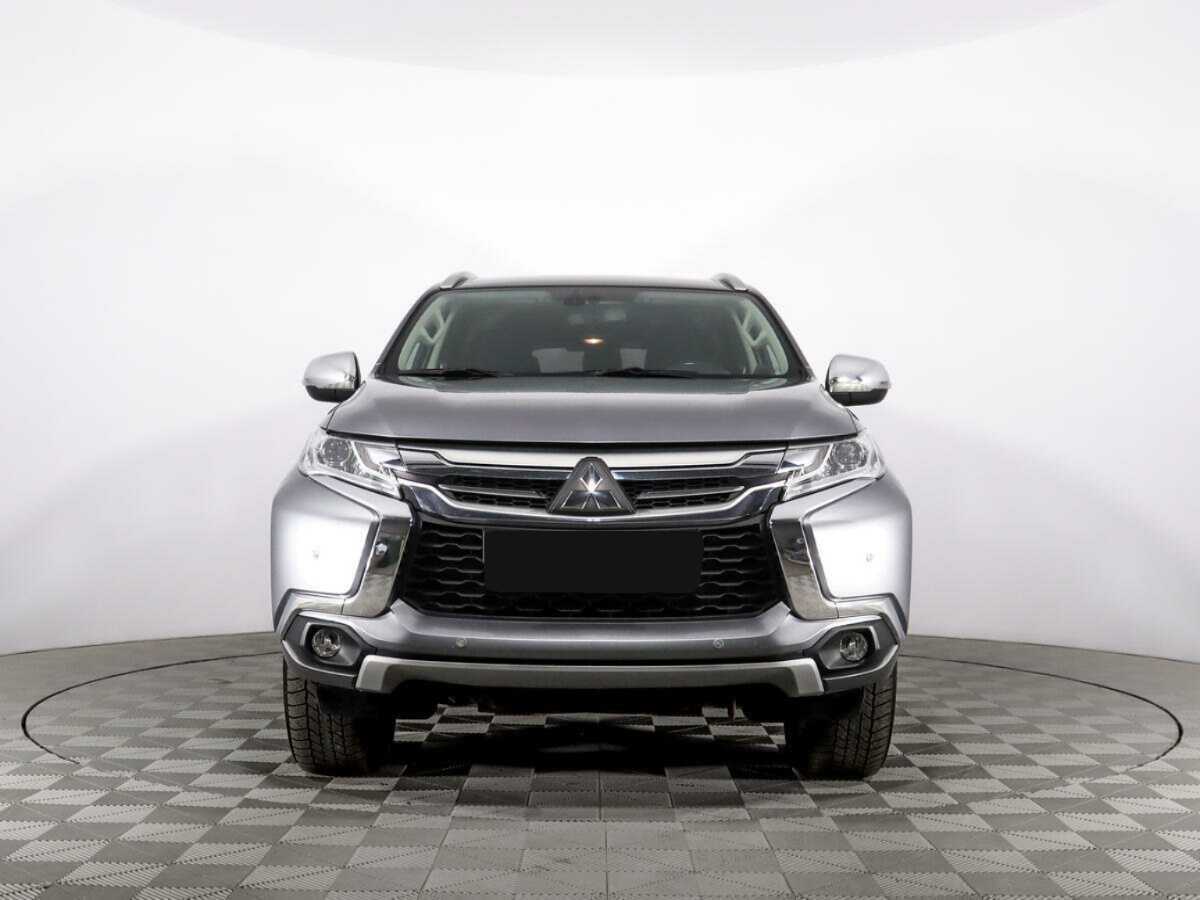 Mitsubishi Pajero Sport б/у, 2017, Автоматическая. Фото: #1