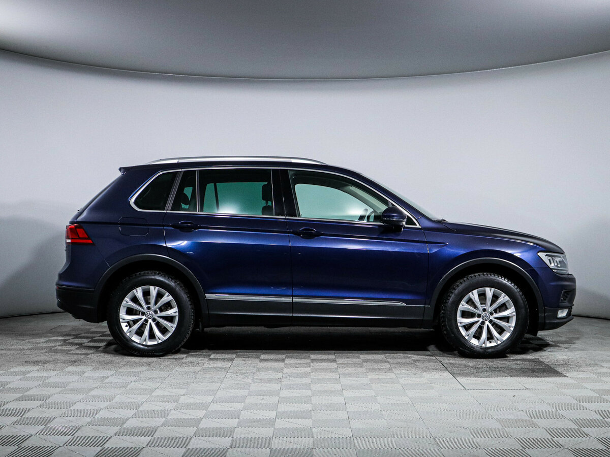 Volkswagen Tiguan б/у, 2017, Роботизированная. Фото: #3