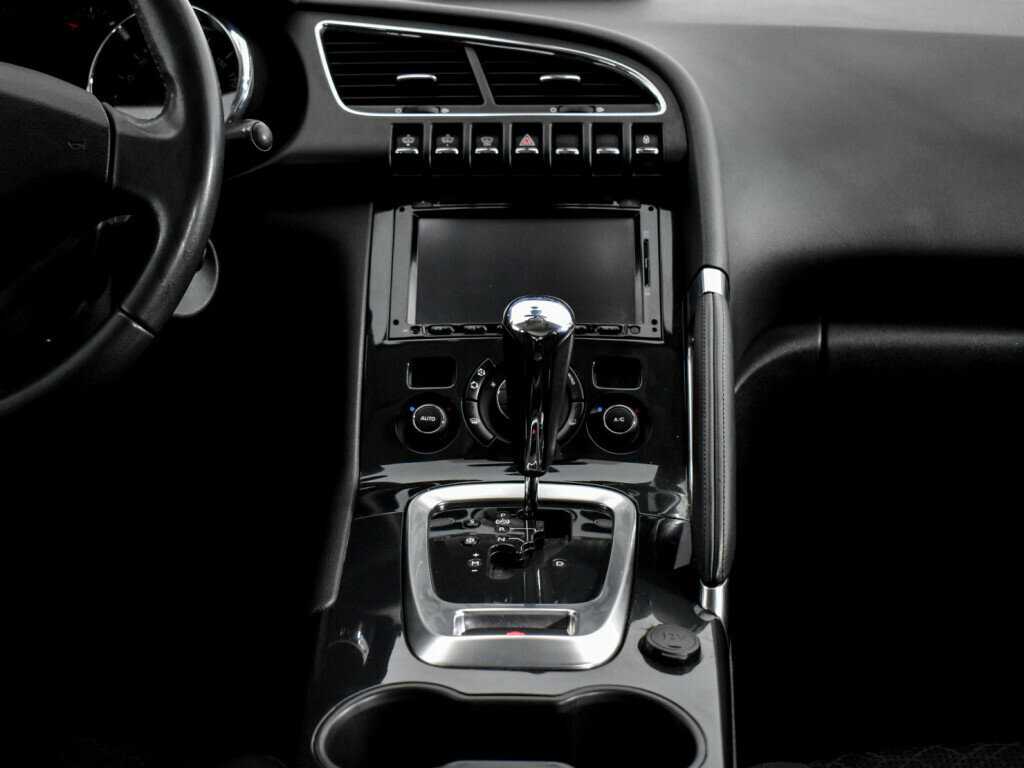 Peugeot 3008 б/у, 2014, Автоматическая. Фото: #12