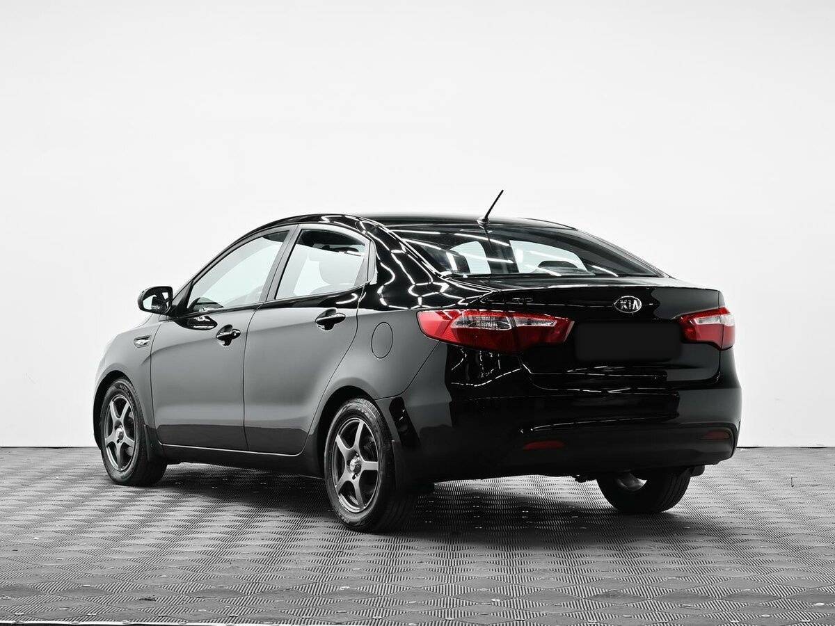 Kia Rio б/у, 2014, Автоматическая. Фото: #2